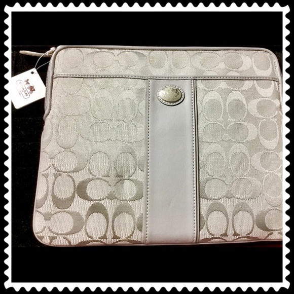 NWT COACH iPad/Tablet Case/Pouch MFSRP $98.00 - Picture 1 of 4